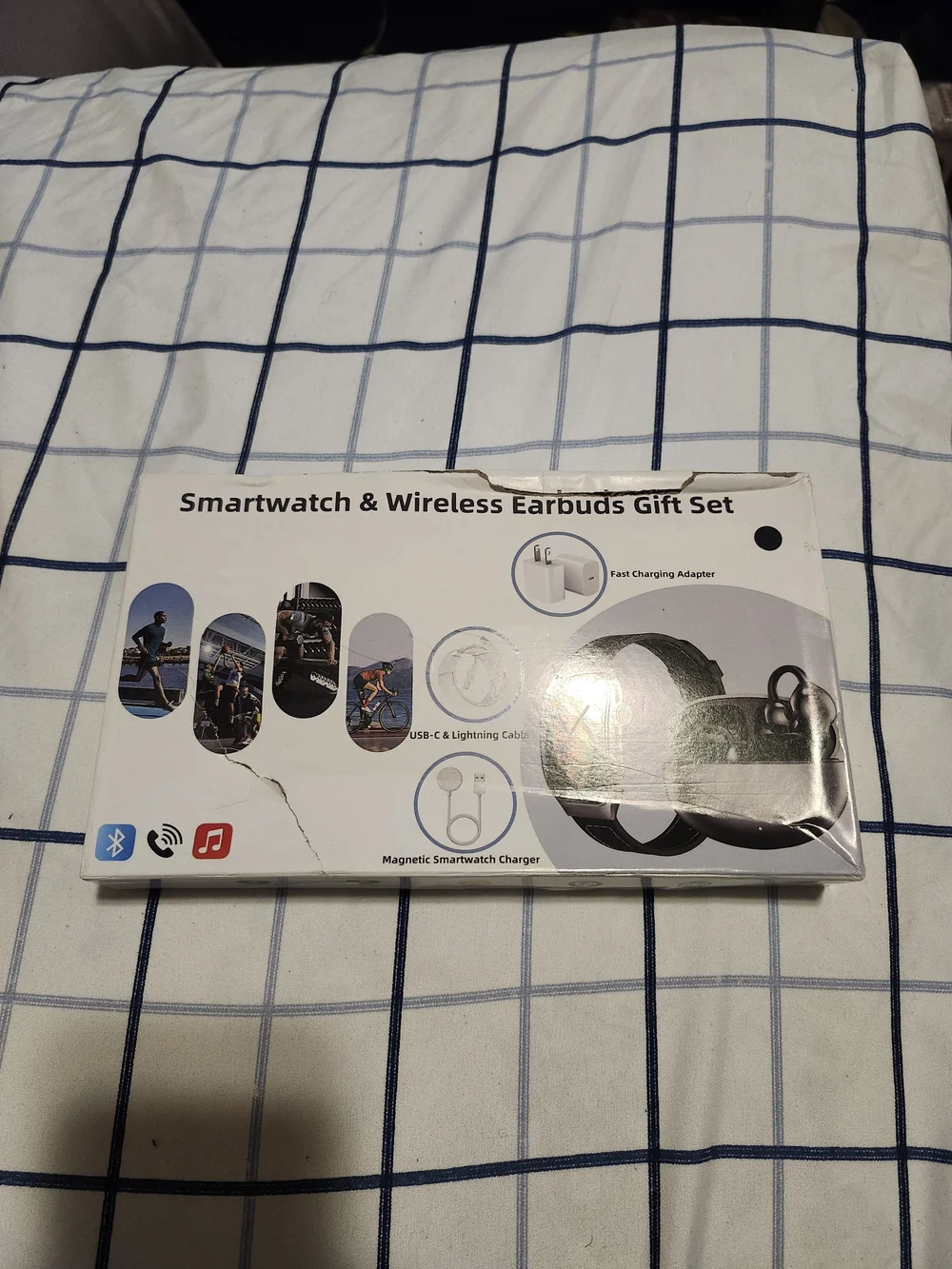 Black Smartwatch and Wireless Earbuds Gift Set - Black